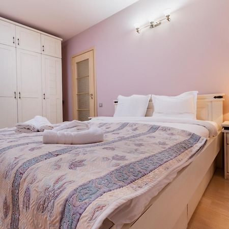 Elegant 1-Bedroom Apartment พลอฟดิฟ ภายนอก รูปภาพ