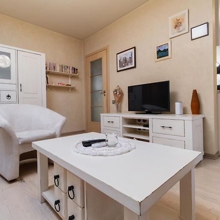 Elegant 1-Bedroom Apartment พลอฟดิฟ ภายนอก รูปภาพ