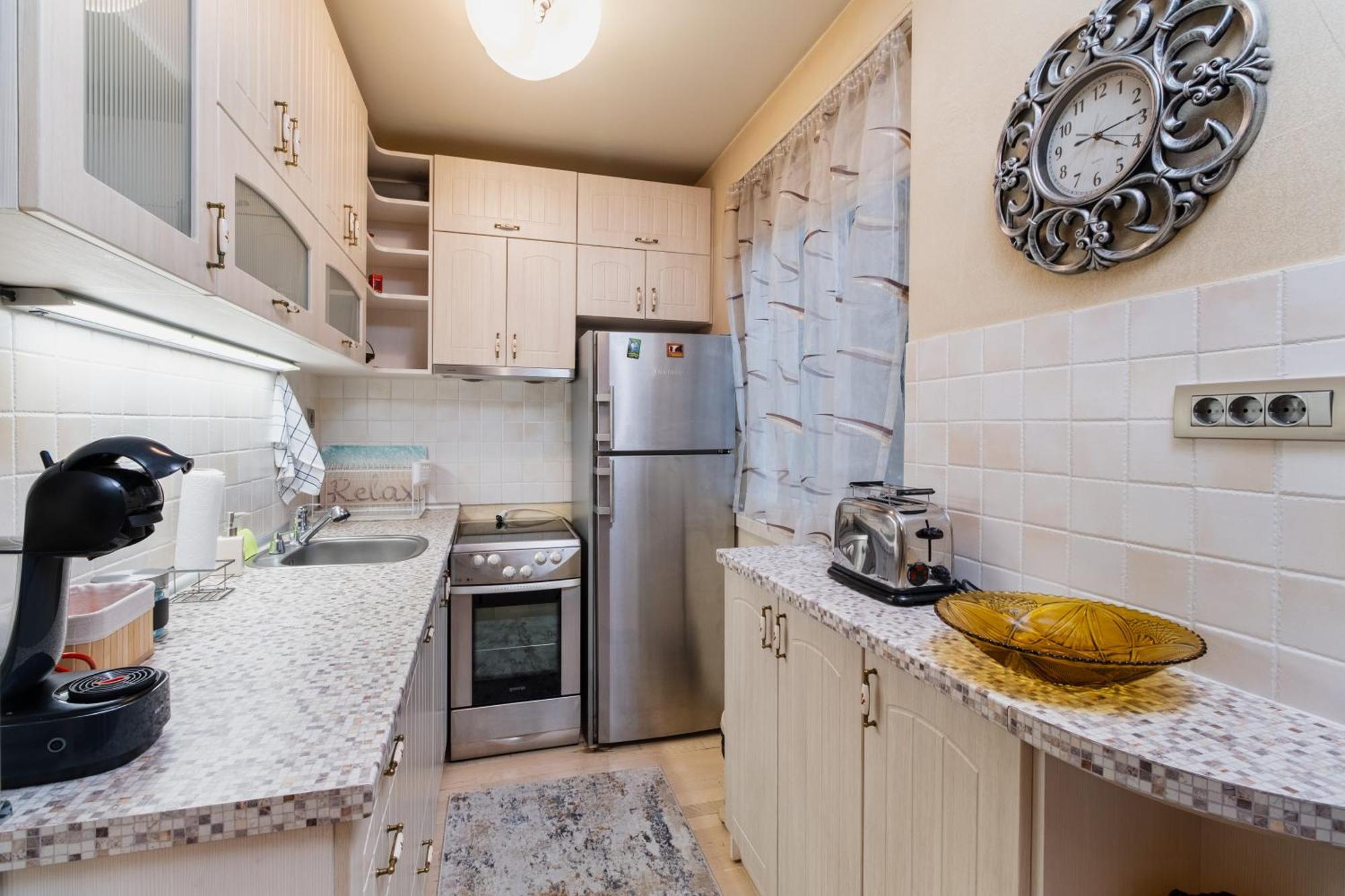 Elegant 1-Bedroom Apartment พลอฟดิฟ ภายนอก รูปภาพ